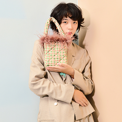 ƷƣYIZIϵҸ°-//ϸëë